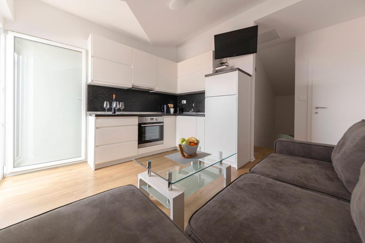 Apartments Era Анкаран Екстериор снимка