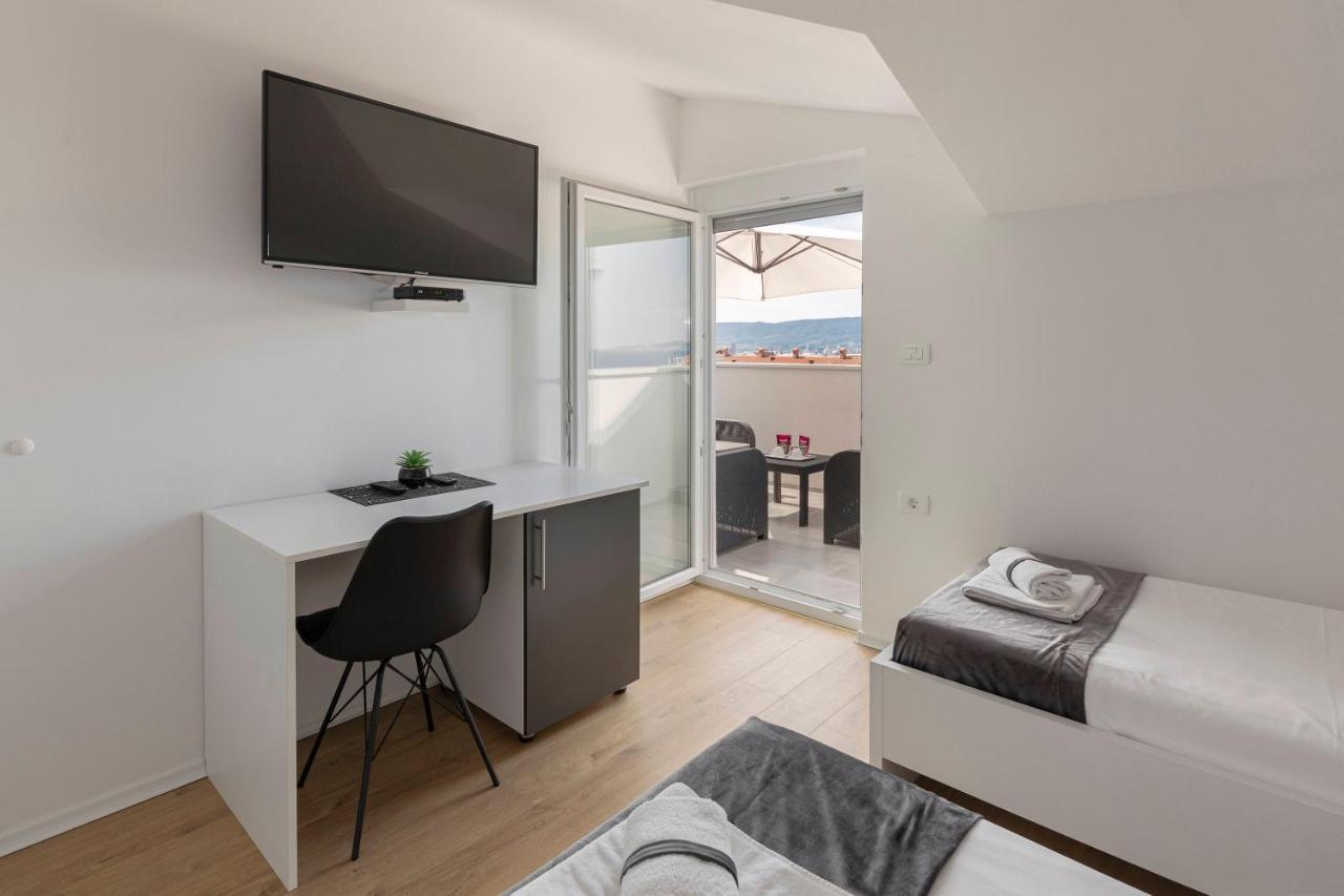 Apartments Era Анкаран Екстериор снимка